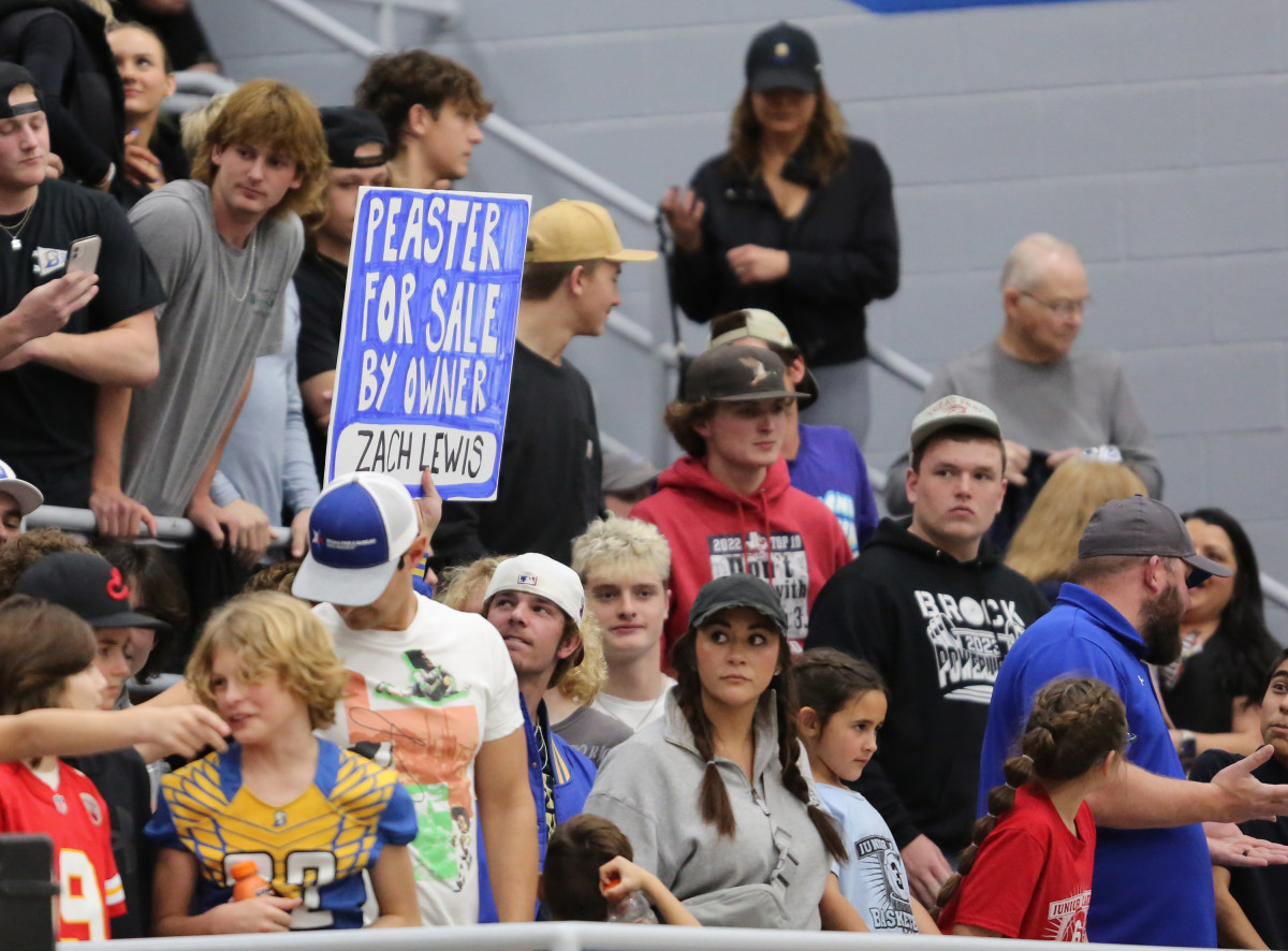 Brock Peaster Texas boys basketball 020423 Brian McLean 14